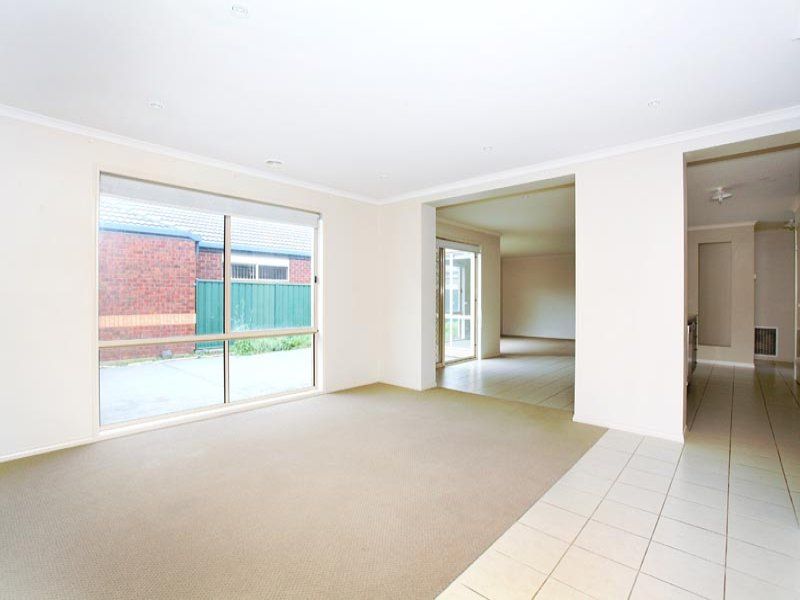9 Taurima Court, Burnside - Thumbnail 5