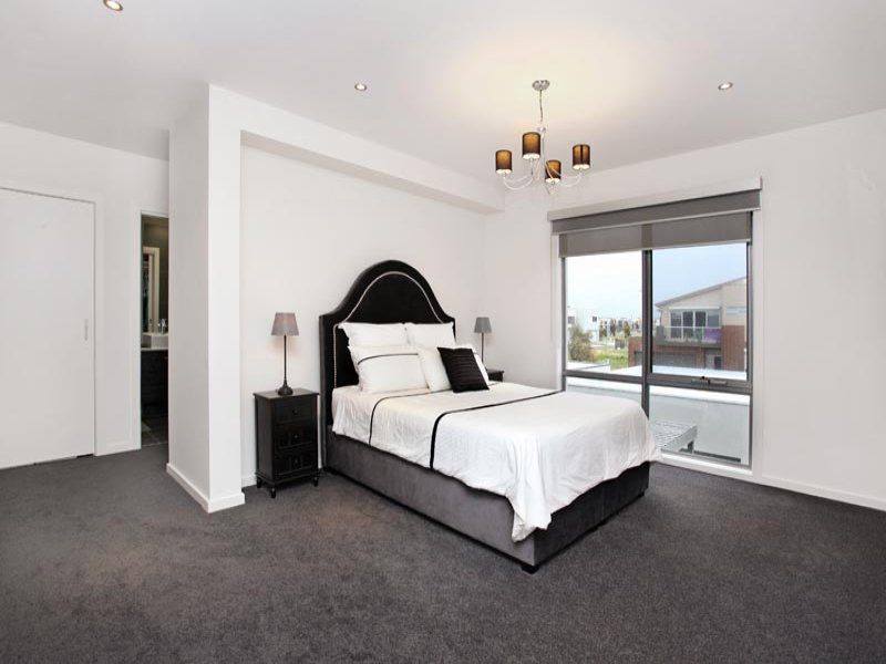 36 Bursaria Drive, Caroline Springs - Thumbnail 7
