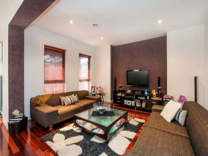 12 Fairbairn Way, Caroline Springs - Thumbnail 5