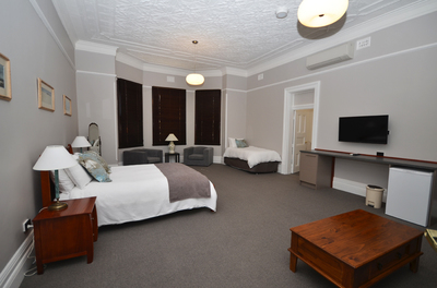 Restaurant & Accommodation For Sale - North West NSW