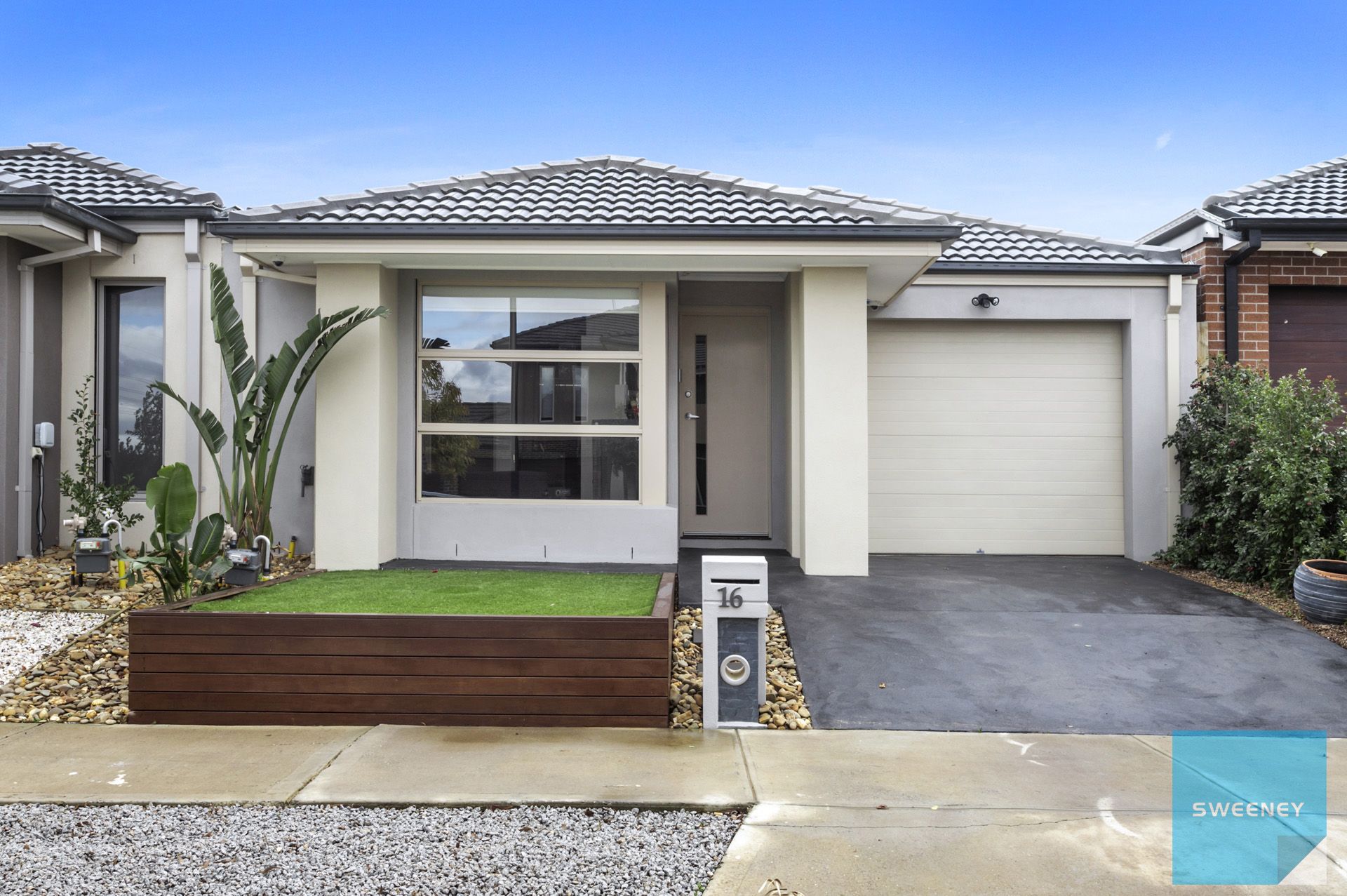 16 Kennedy Drive, Fraser Rise - Thumbnail 3