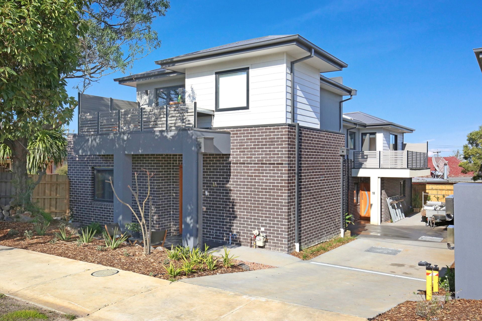 AS NEW, QUALITY BUILT AND AN UNBEATABLE LOCATION