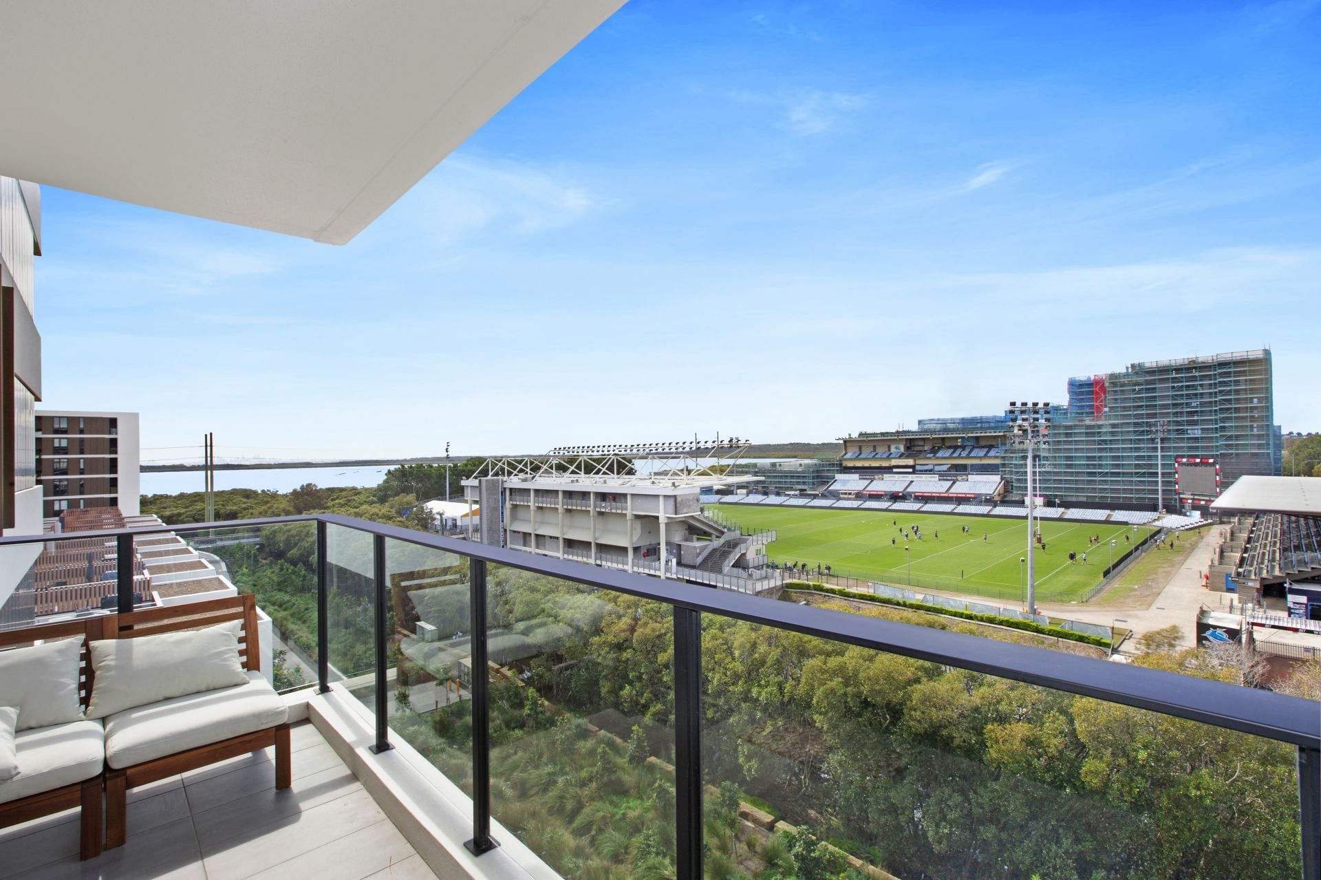 403/2 Foreshore Boulevard