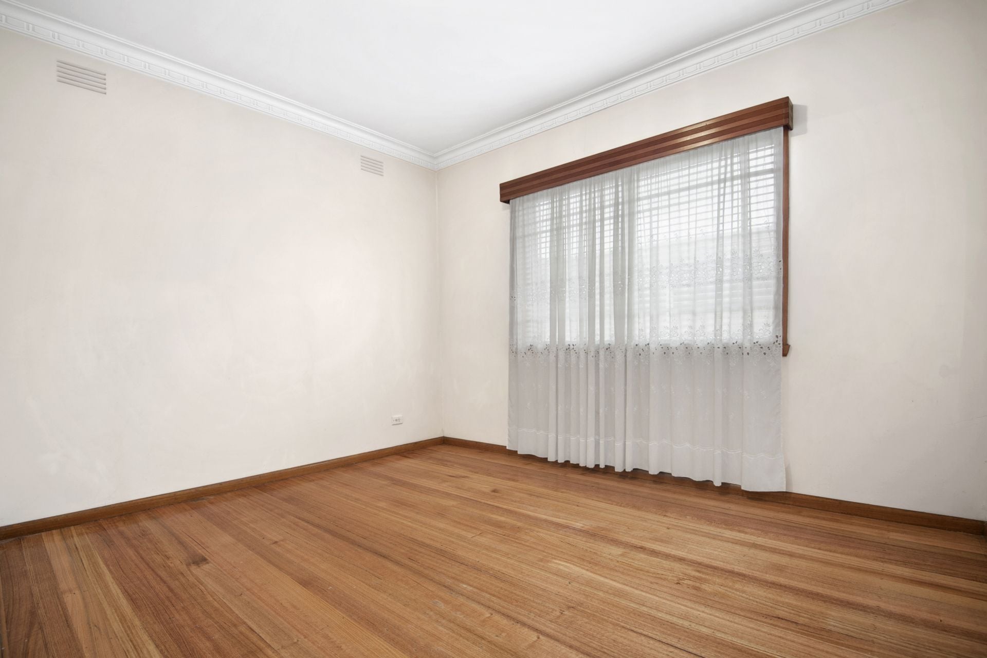 GREAT HOME - 920m2 approx