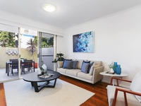69/2 Shore Road, Chiswick
