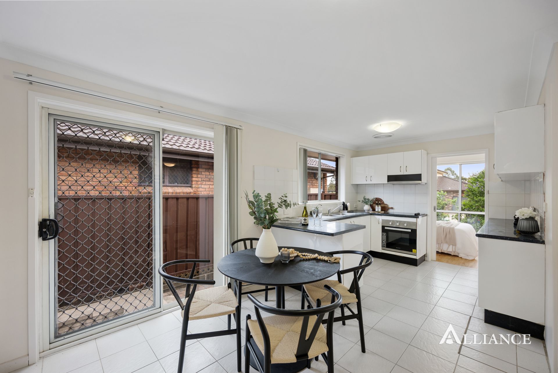 17 Eynham Road, Milperra NSW, Milperra - Thumbnail 4