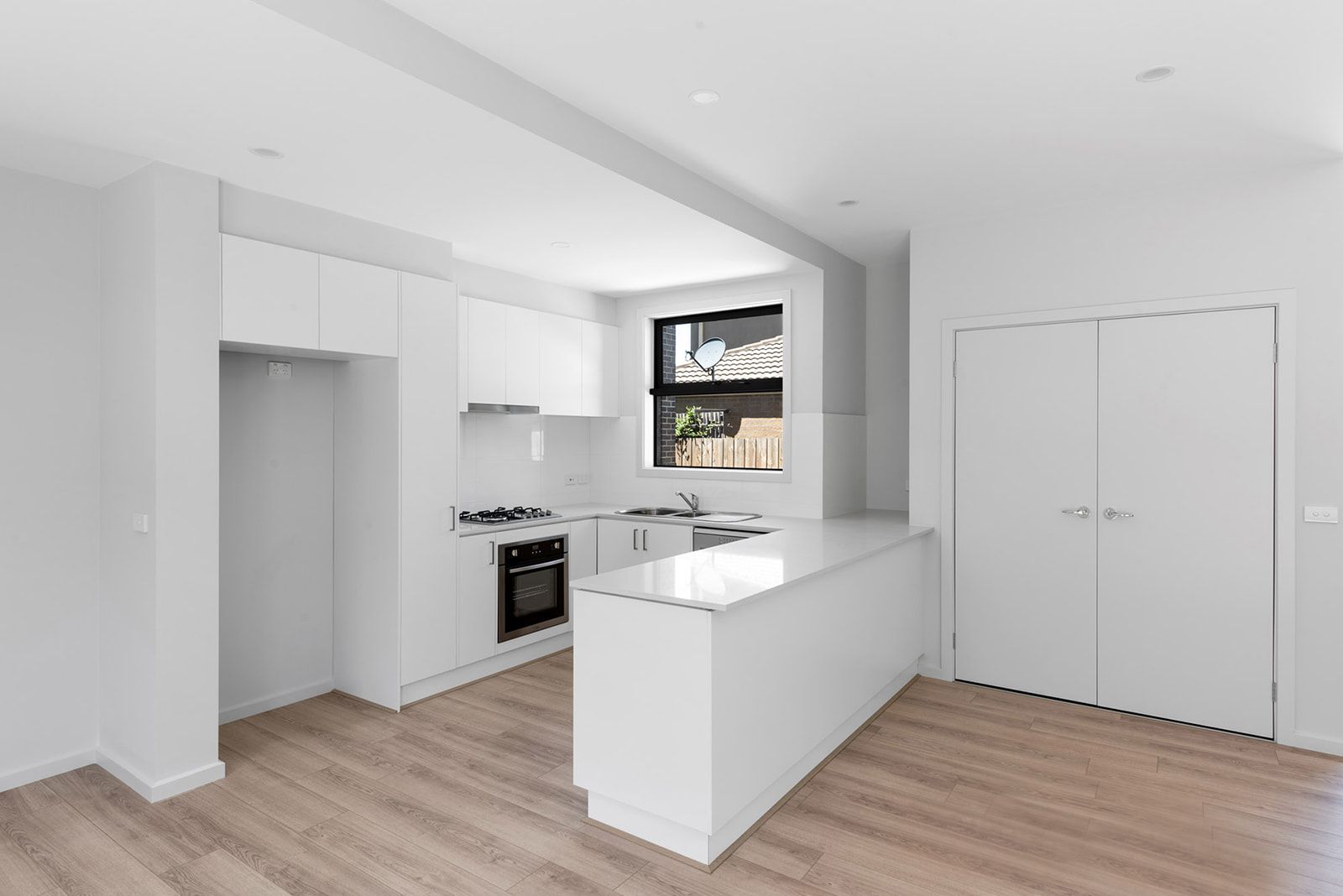 2/64 Widford Street Glenroy VIC, Glenroy - Thumbnail 4