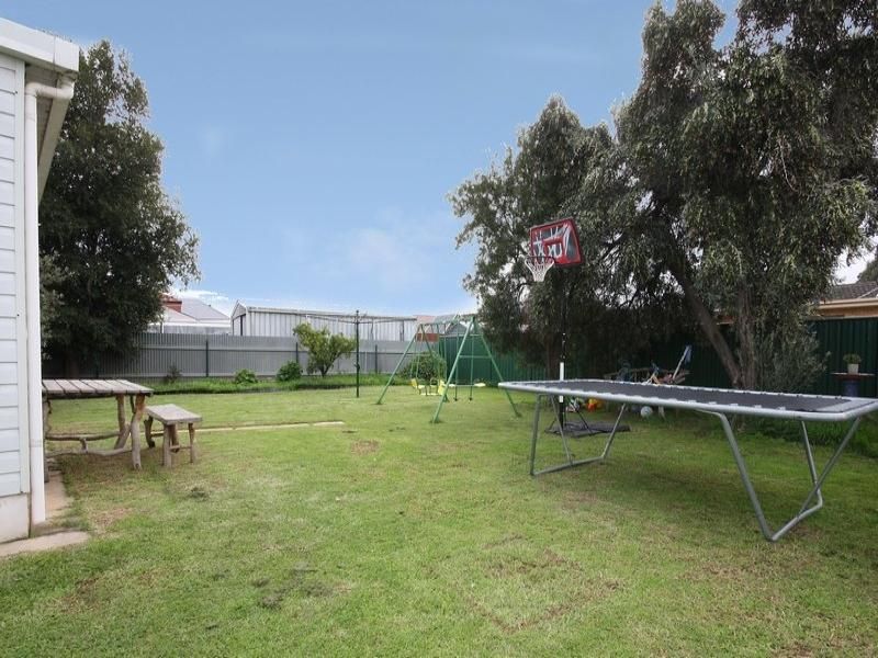 4 ANGLEY AVENUE Findon 5023