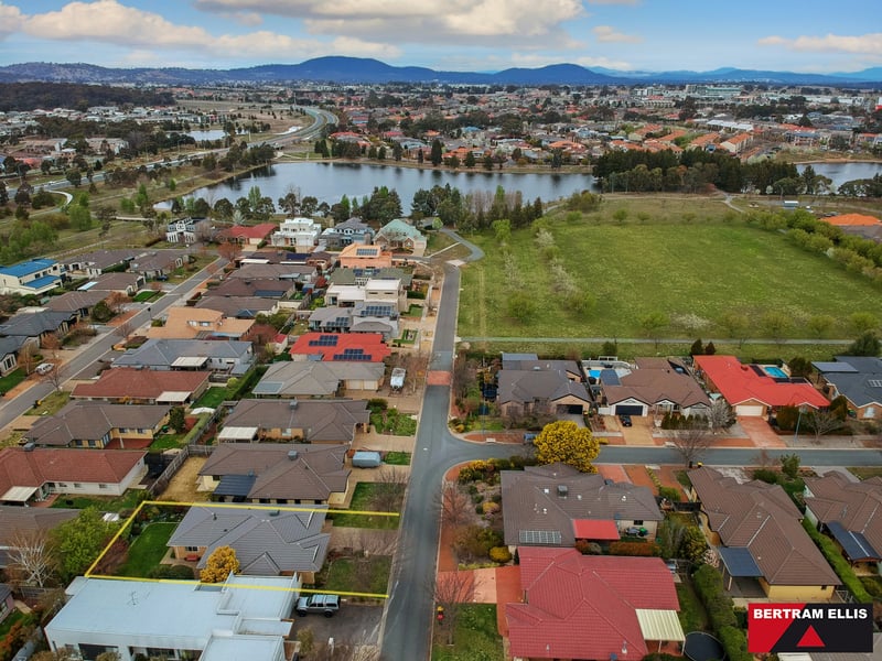 13 Benaroon Circuit, Amaroo - Thumbnail 3