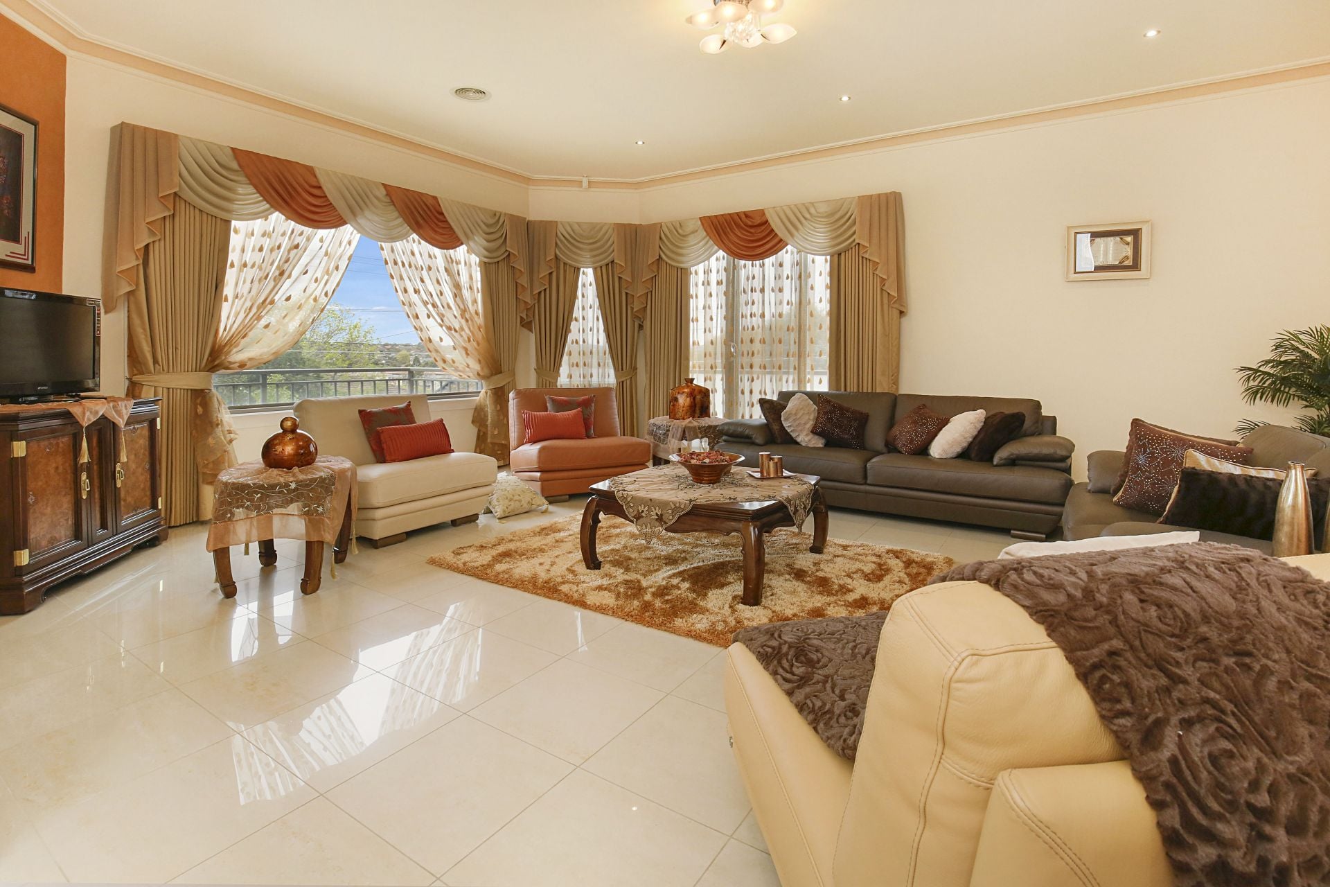 GRAND DESIGN LIVING