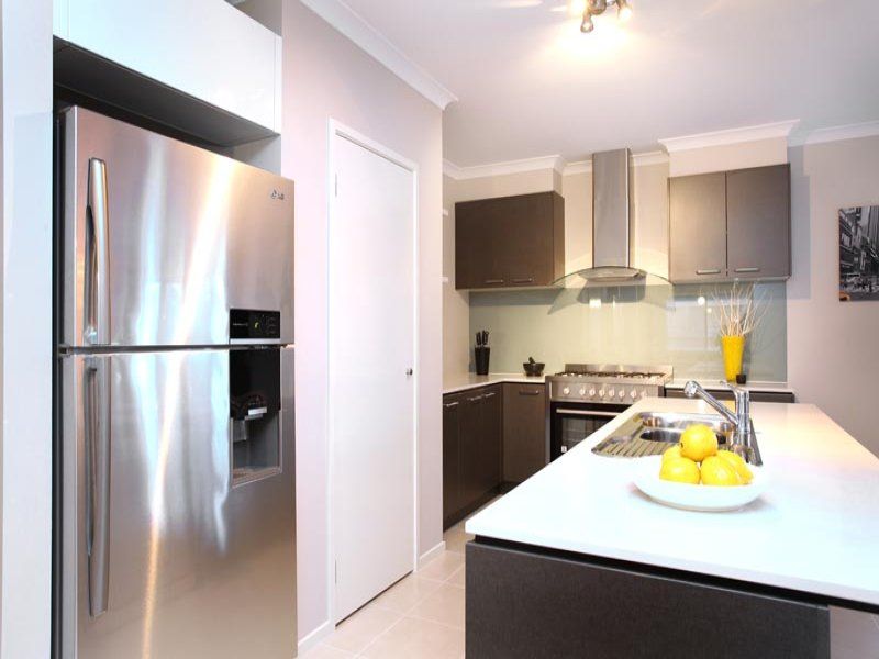 10 Woollahra Parade, Taylors Hill - Thumbnail 7