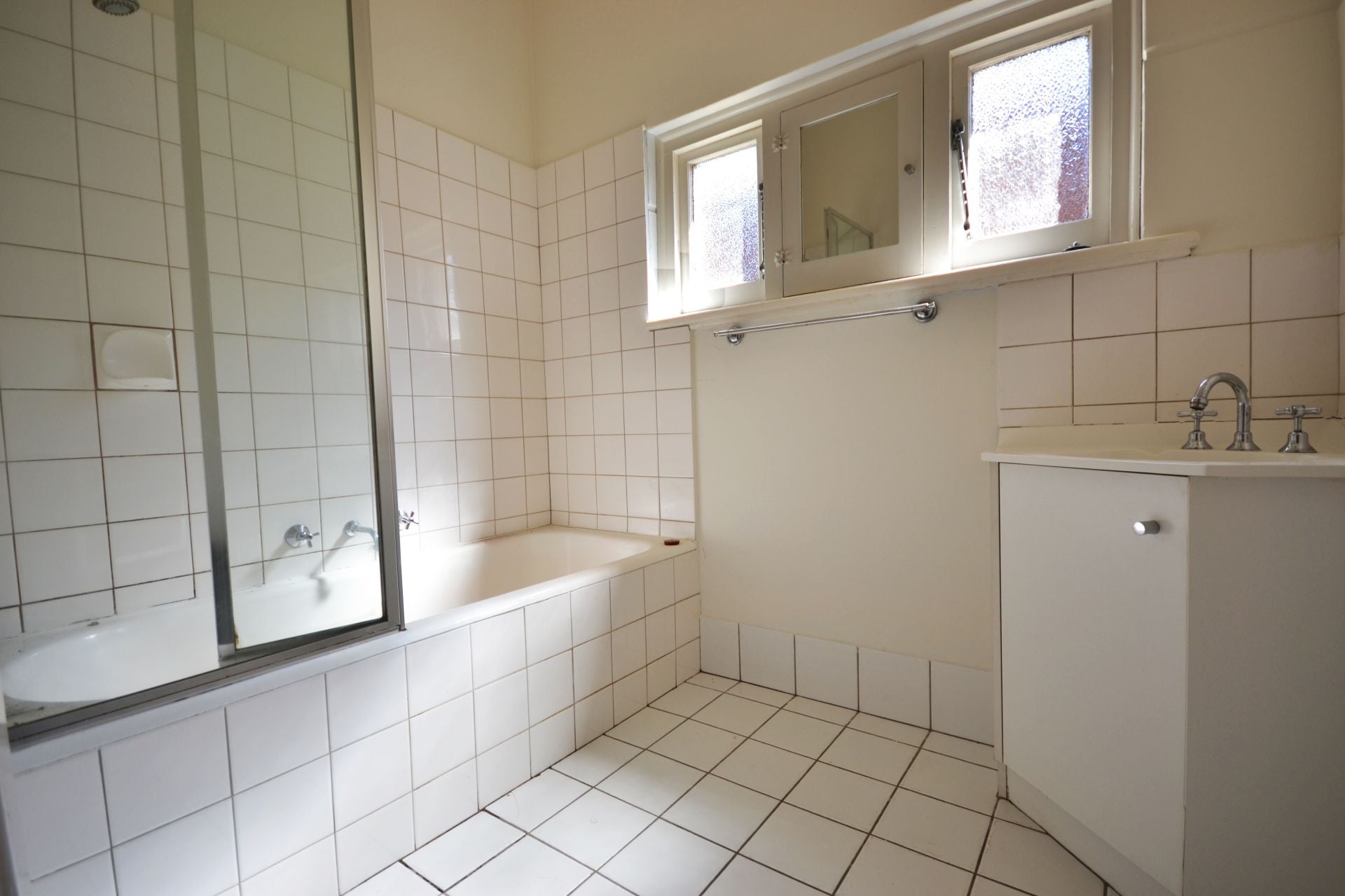 3 MONTH LEASE!