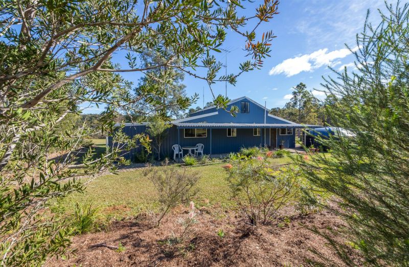 Modern, Self sufficient with Lake Frontage