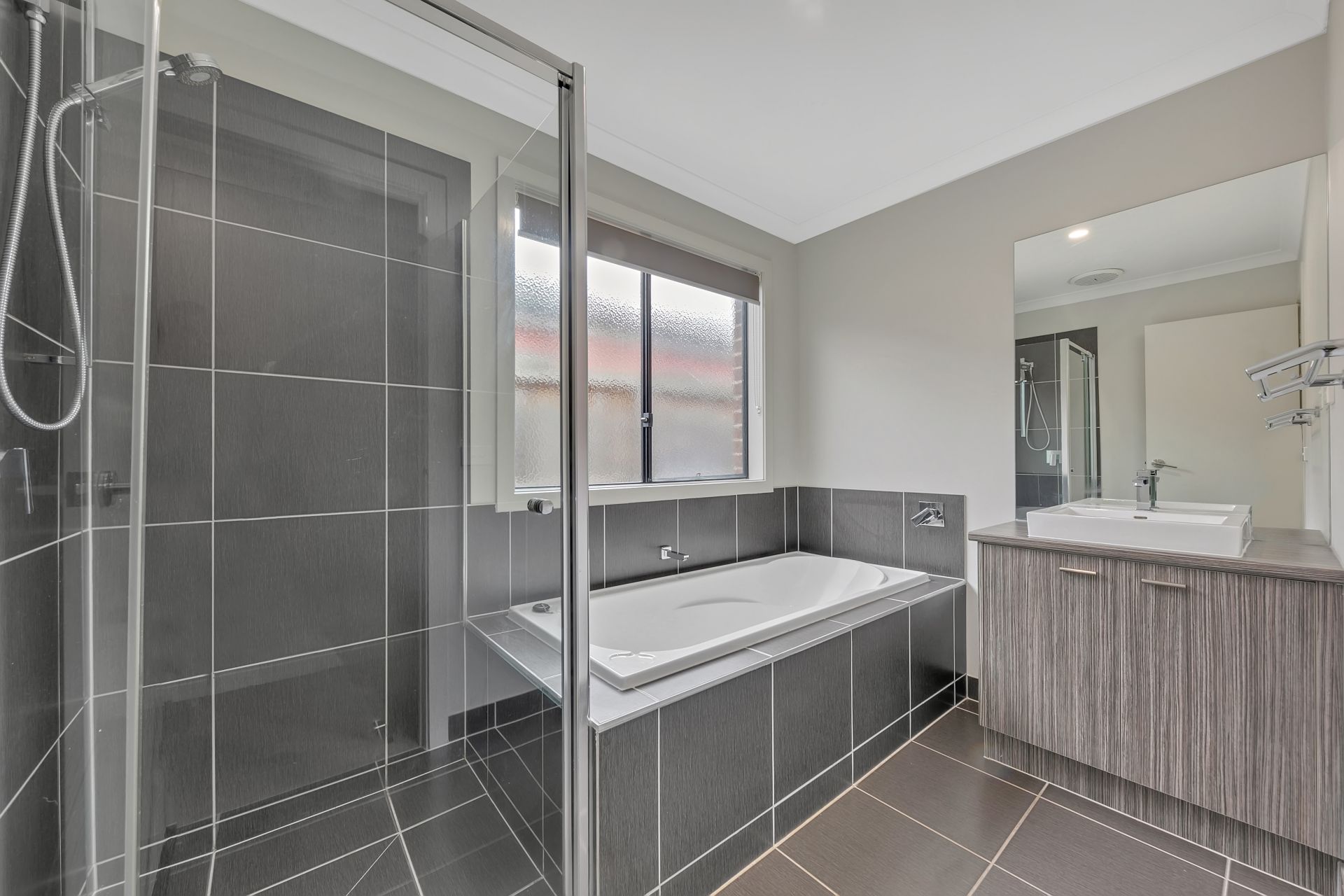Hows this for Value - 4 Bedrooms + 2 Living Areas !