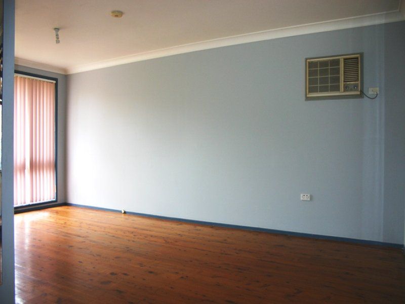 Real Estate For Sale 1 Hyacinth Avenue Macquarie Fields , NSW