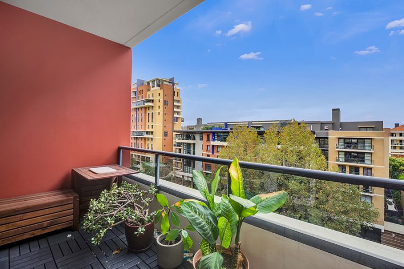 844/7 Crescent Street, Waterloo