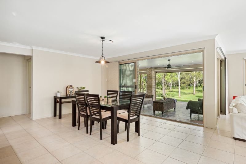 Real Estate For Sale 412414 Spring Mountain Drive Greenbank , QLD