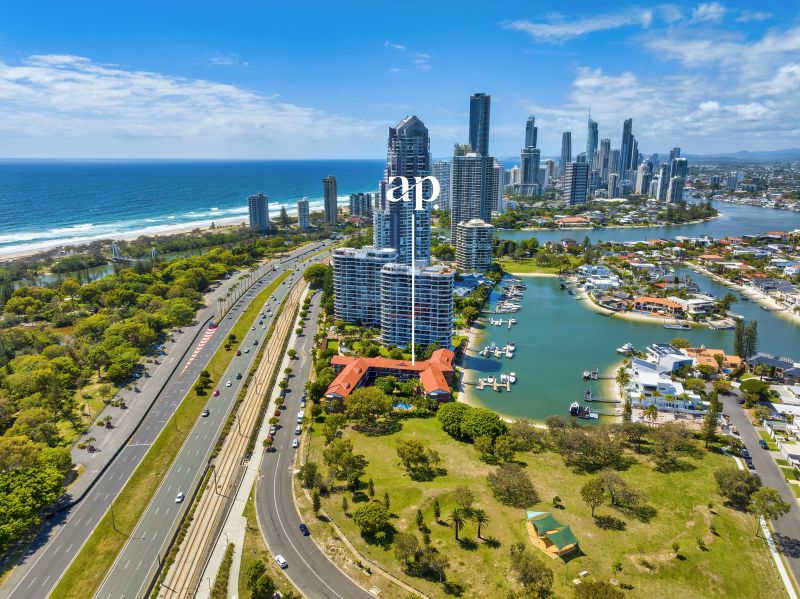 9/22 Commodore Drive, Paradise Waters - Thumbnail 4