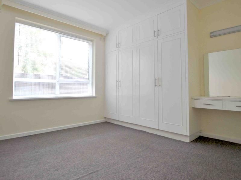 2/7 Dickens Street, Elwood - Thumbnail 4