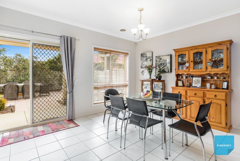 7 Broadhurst Way, Caroline Springs - Thumbnail 8