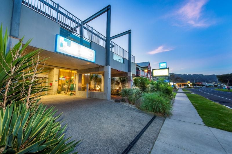 169 Great Ocean  Road, Apollo Bay - Thumbnail 2