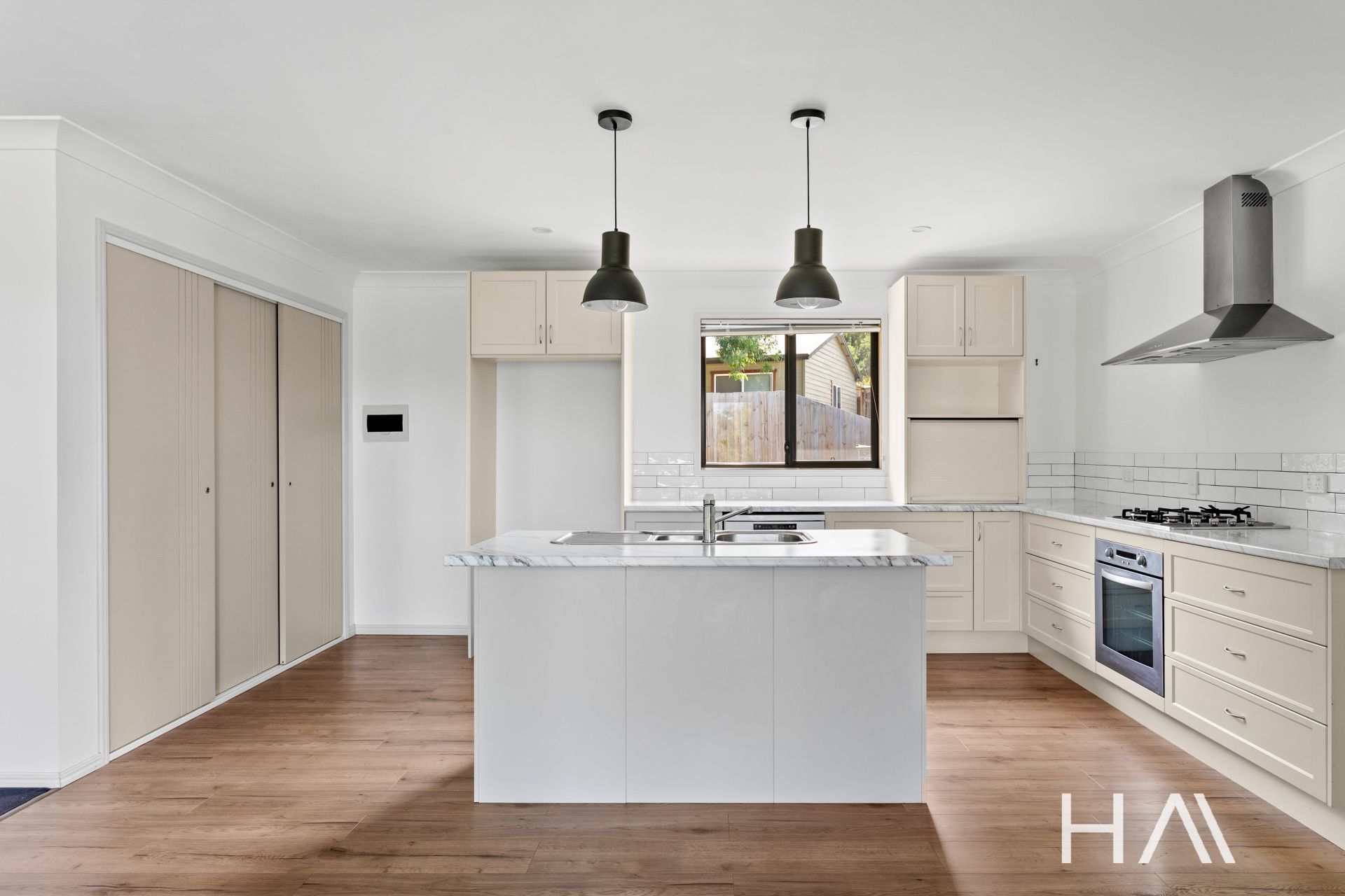 11 Post Office Road, Hillwood Harrison Agents