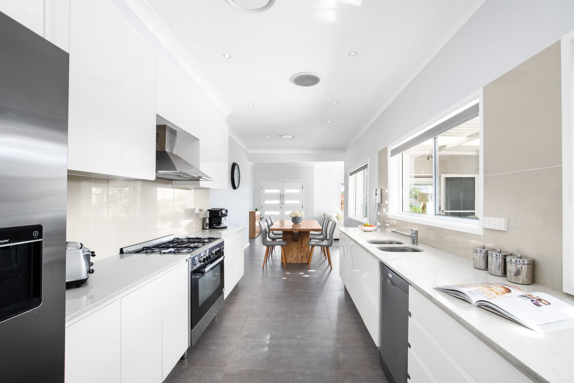 28 Graham Avenue, Miranda, Miranda - Thumbnail 5