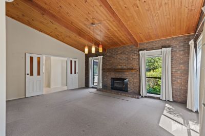 4
 
 
 
  
 
 
 3
 
 
 
  
 
 
 2
 
 
 
 
 
 
 
 41 Highfield Road, Ambleside TAS 7310, Ambleside - Thumbnail 4
