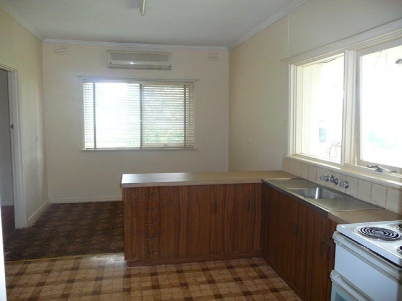 13 Holder Street MOUNT GAMBIER SA, Mount Gambier - Thumbnail 8