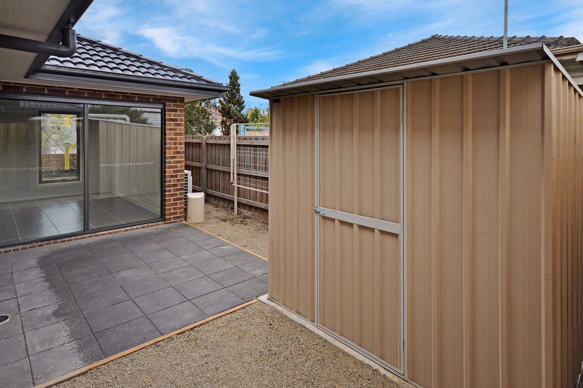 SPACIOUS TWO BEDROOM PLUS STUDY