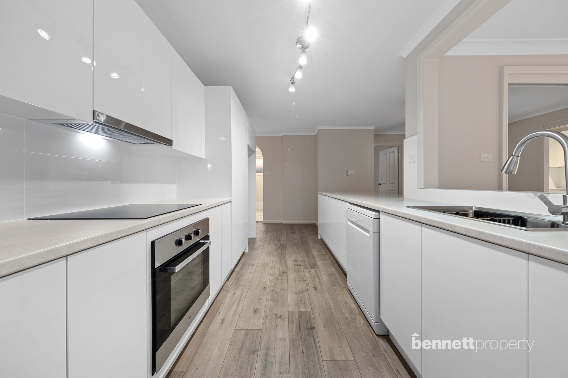 9 Golden Grove, Bligh Park - Thumbnail 3