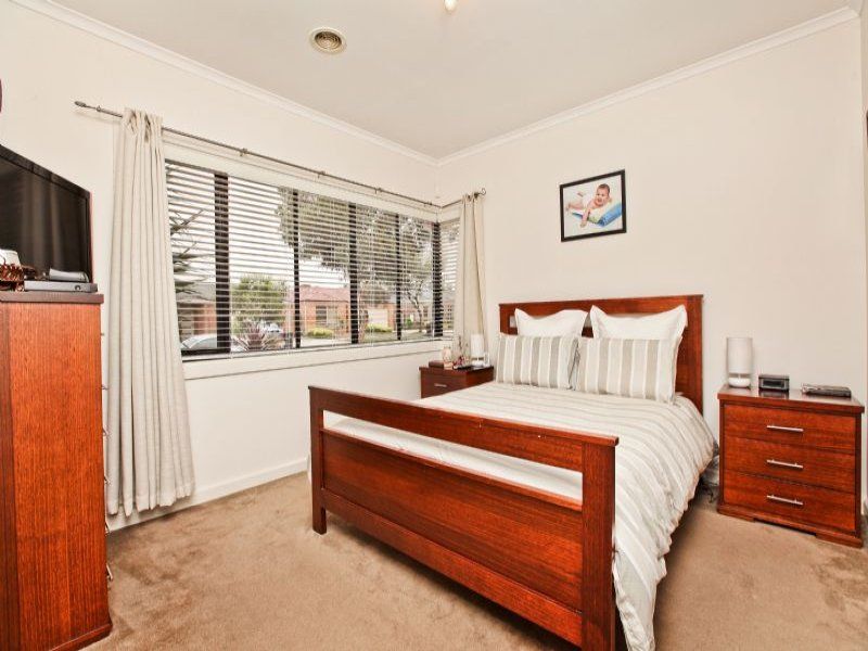 8 Chifley Circuit, Burnside Heights - Thumbnail 8