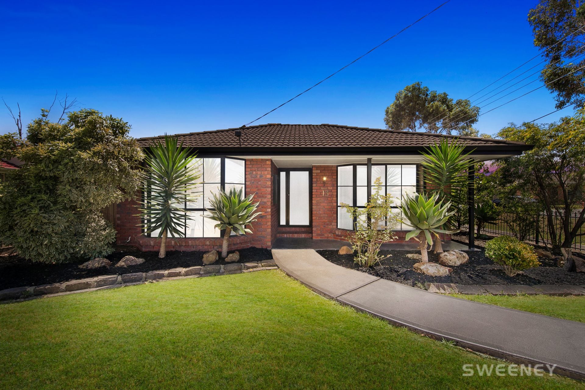 13 Balaclava Avenue, Altona Meadows - Thumbnail 2