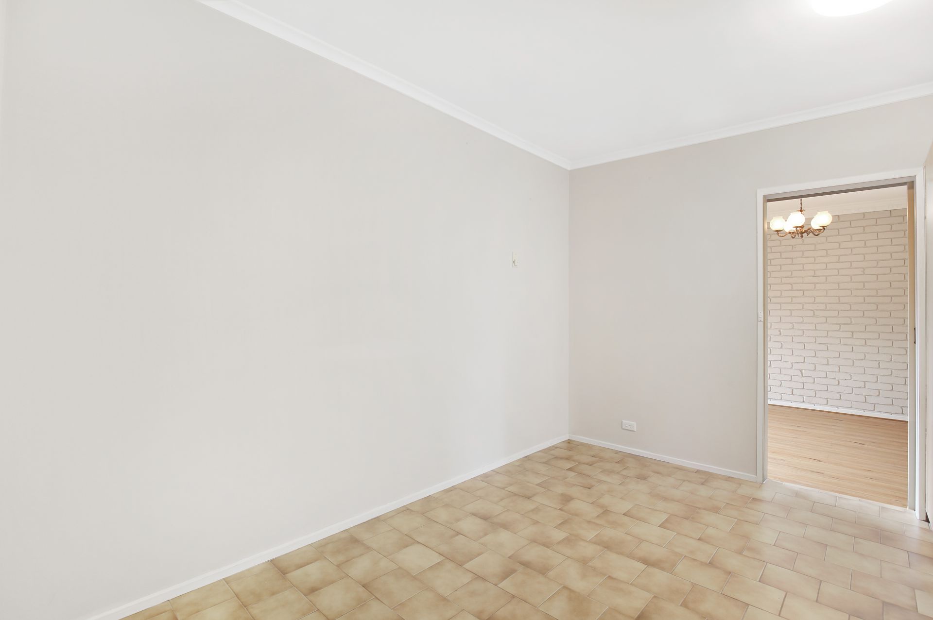 Spacious Three Bedroom Villa in a Perfect Location with Water Bills Included