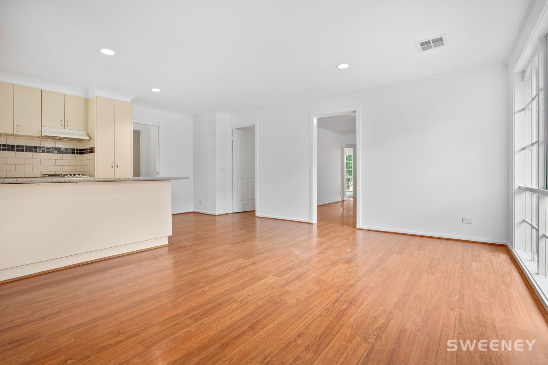 10 Rosebery Street, Altona Meadows - Thumbnail 5