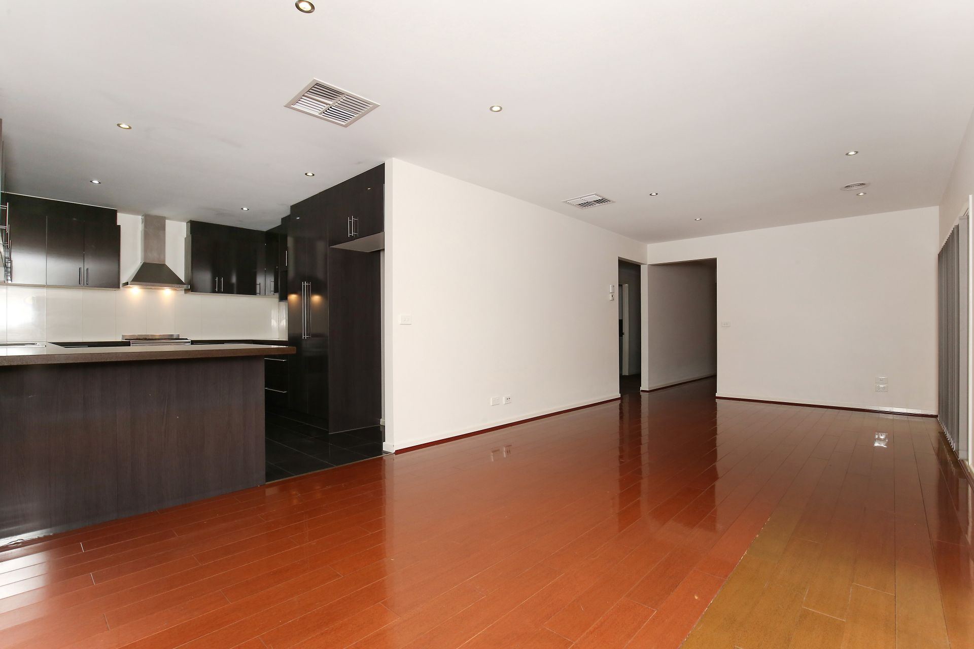 SPACIOUS & MODERN STYLE LIVING     *Insp Wed 29th May @ 5:00pm*