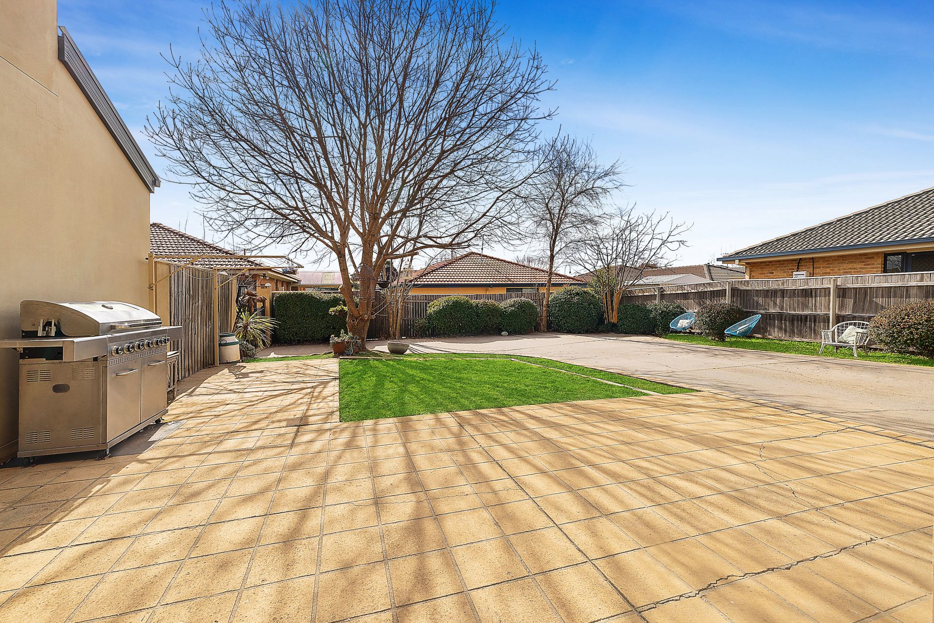 Real Estate For Sale 2/351 Gundaroo Drive Gungahlin , ACT