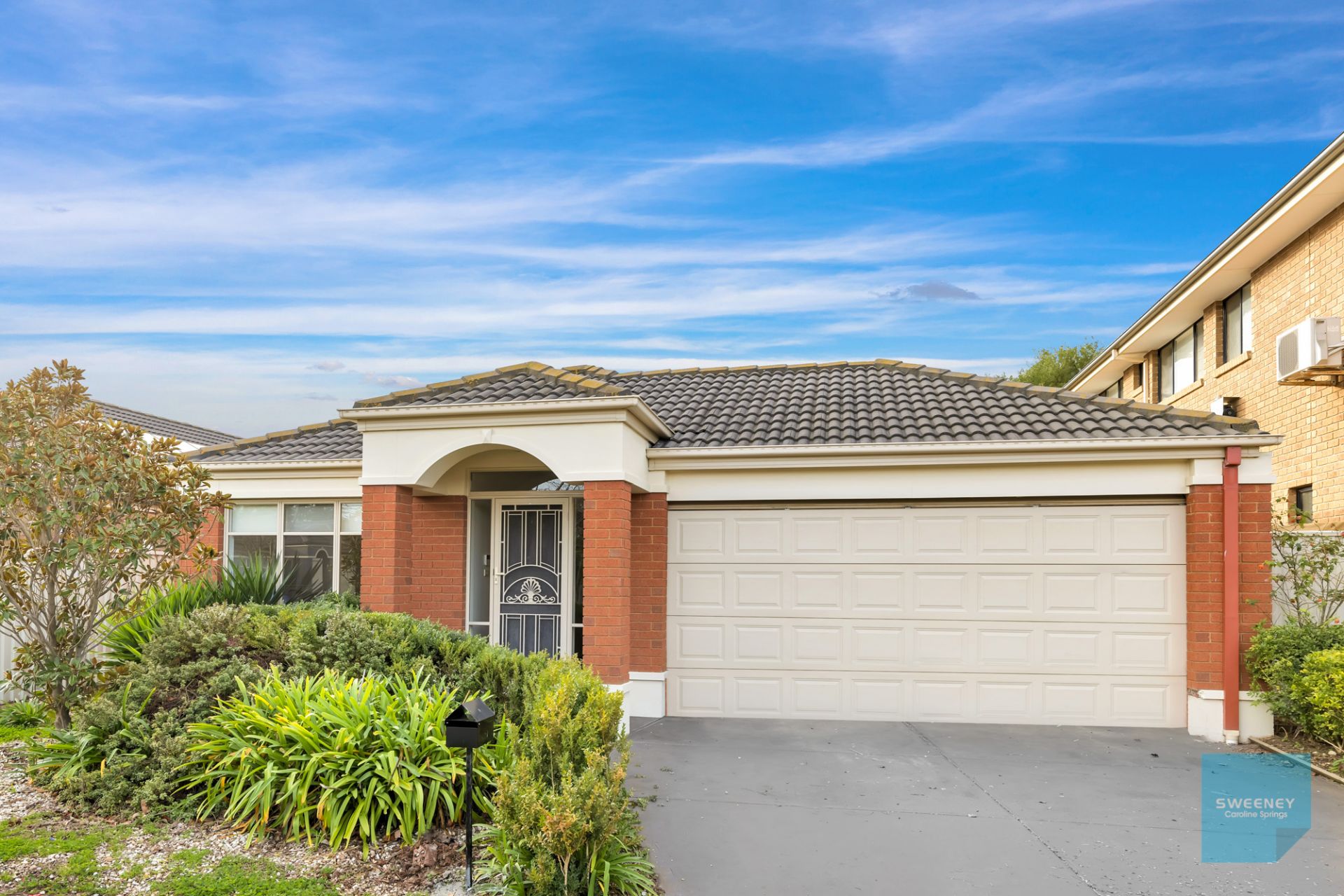 39 Dunstall Gardens, Caroline Springs - Thumbnail 2