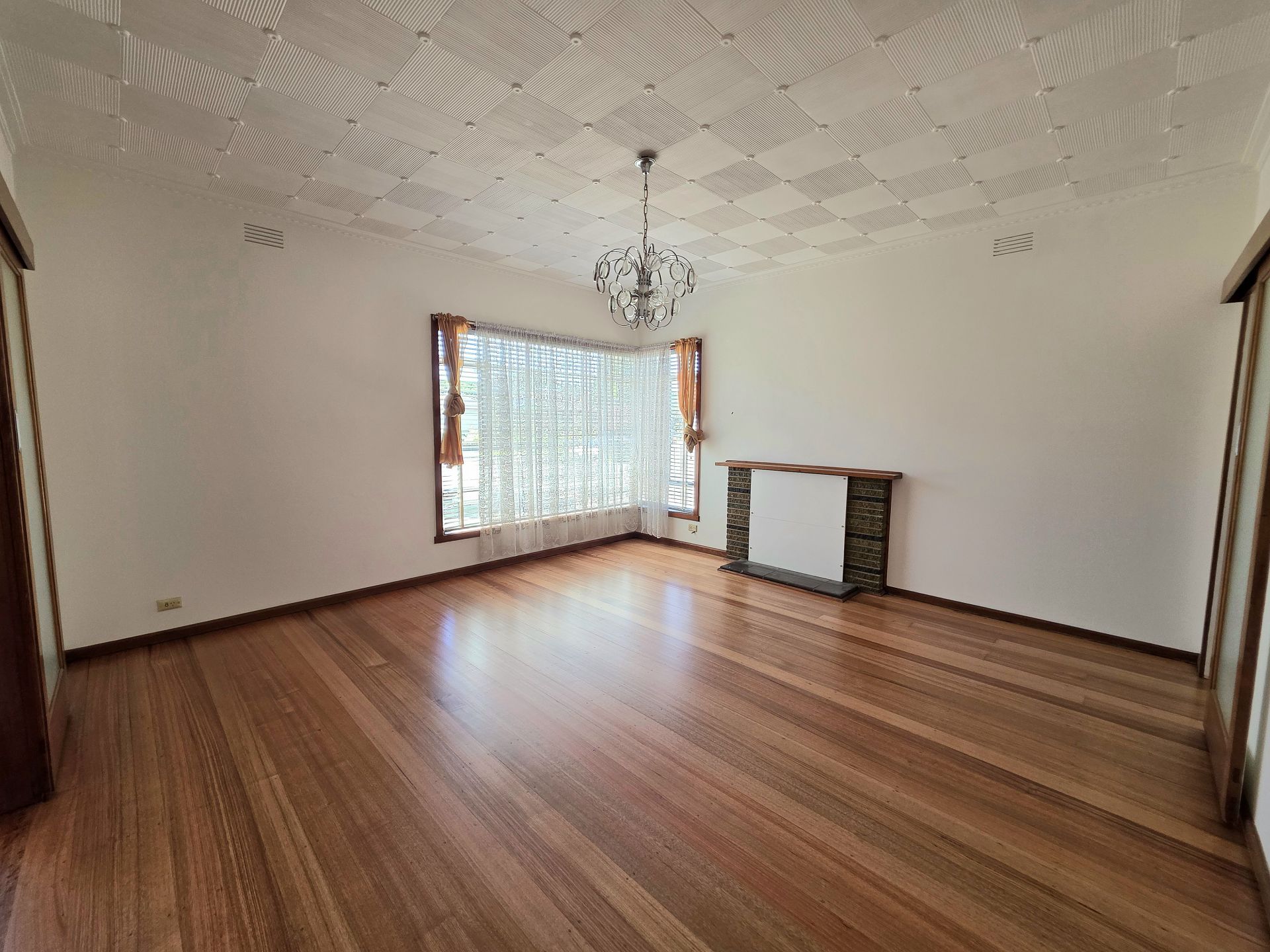 174 Civic Parade, Altona - Thumbnail 4