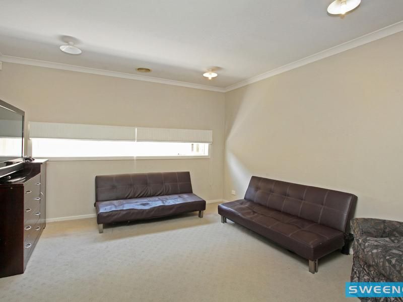 14 Flinders Place, Caroline Springs - Thumbnail 7