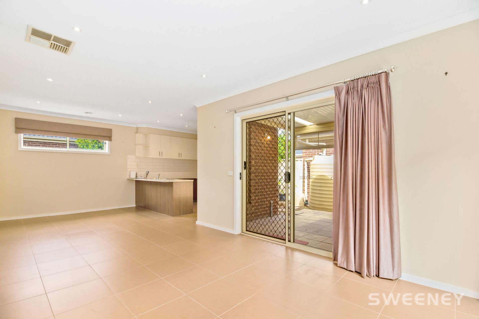 1/56-58 Donald Street South, Altona Meadows - Thumbnail 5