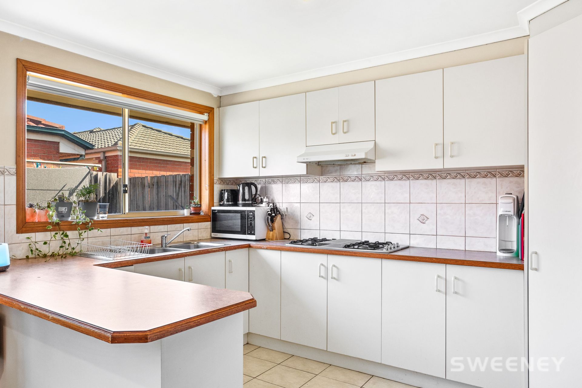 1/10 Gibson Court, Altona Meadows - Thumbnail 5