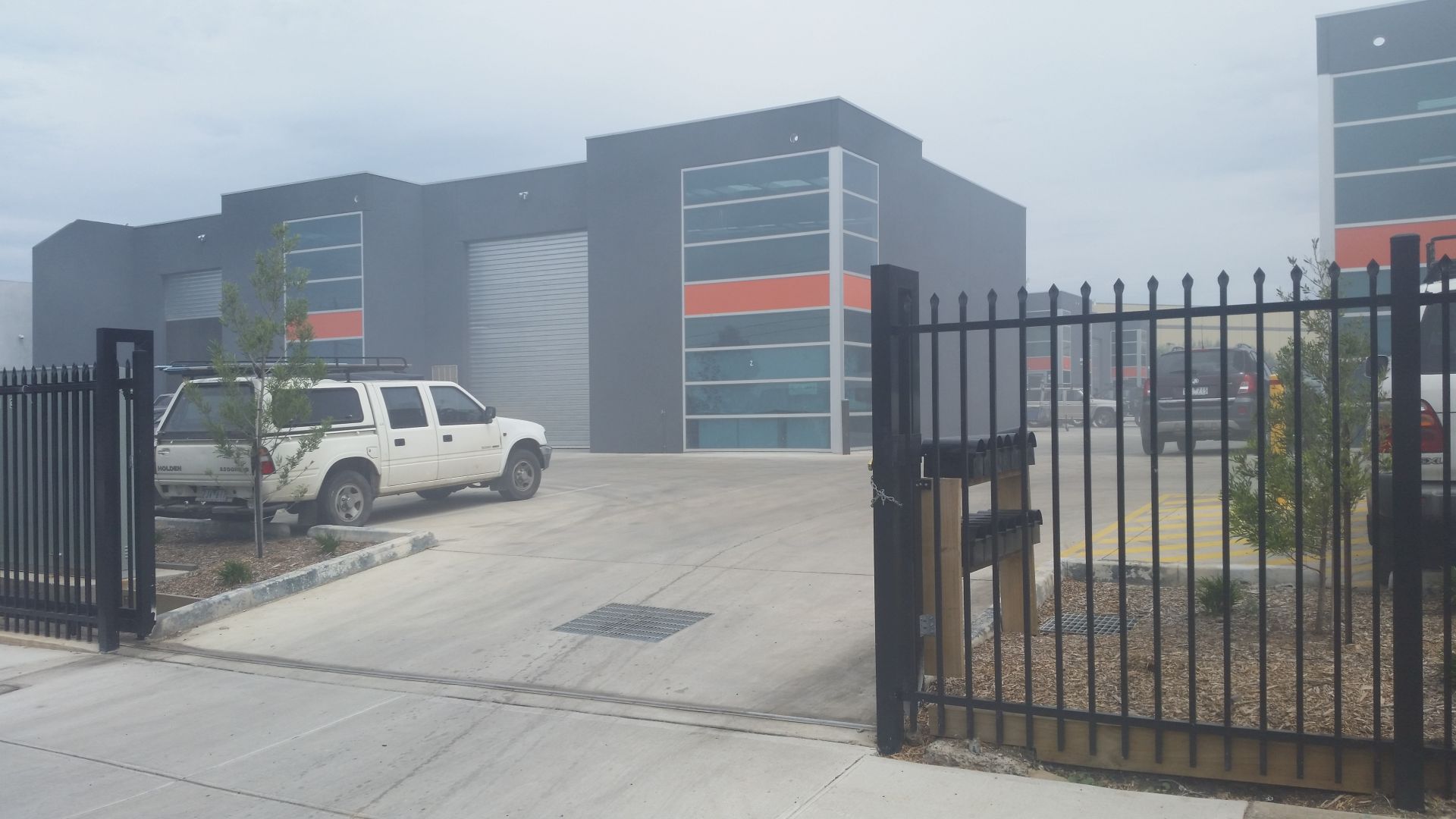 NEW MODERN WAREHOUSE