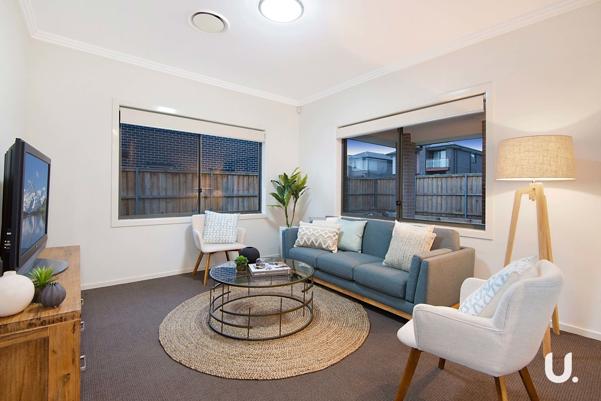 Colebee 51 Sugarloaf Crescent