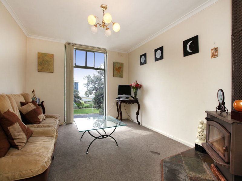 9/245 Esplanade, Altona - Thumbnail 4
