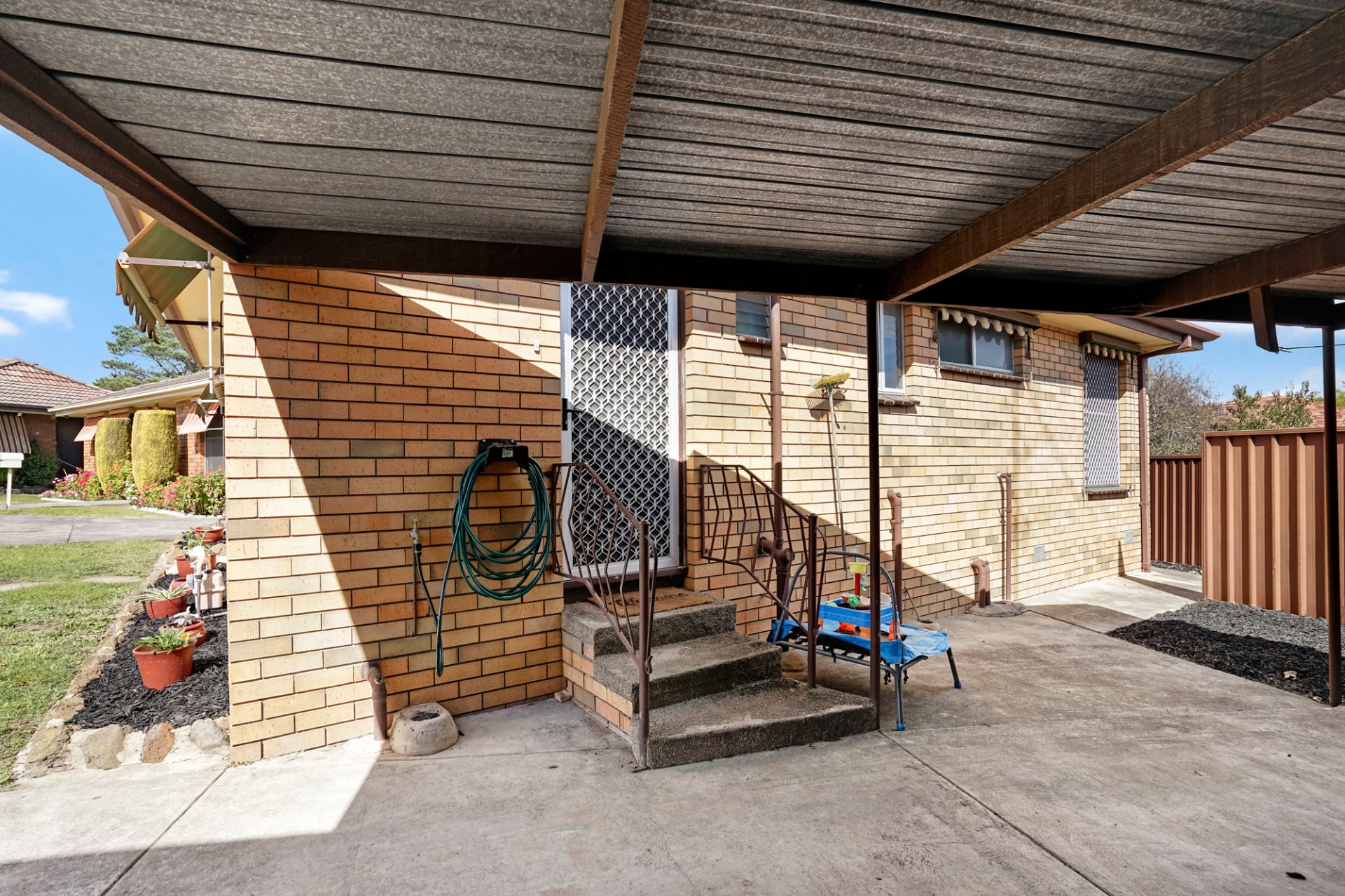 10/209 Leith Street, Redan, Redan, Redan - Image 1
