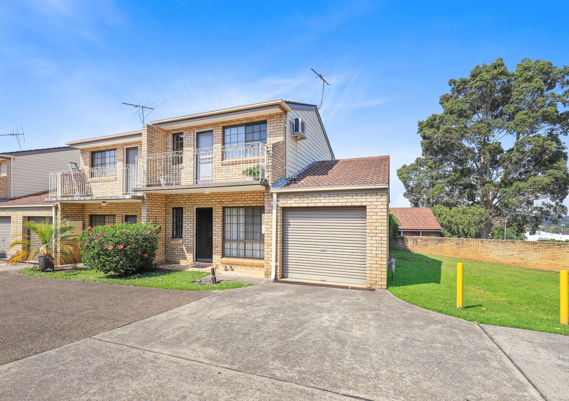 Real Estate For Sale - 1617 Lagonda Drive - Ingleburn , NSW