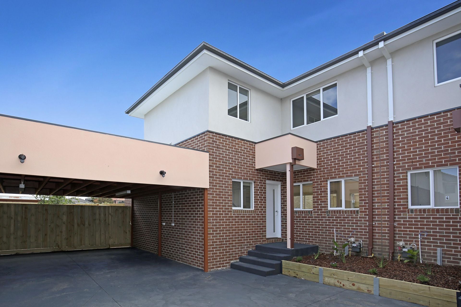 BRAND NEW TOWNHOUSES!