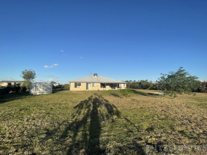 33 James Cook Drive, Dalby Fitzsimmons Real Estate