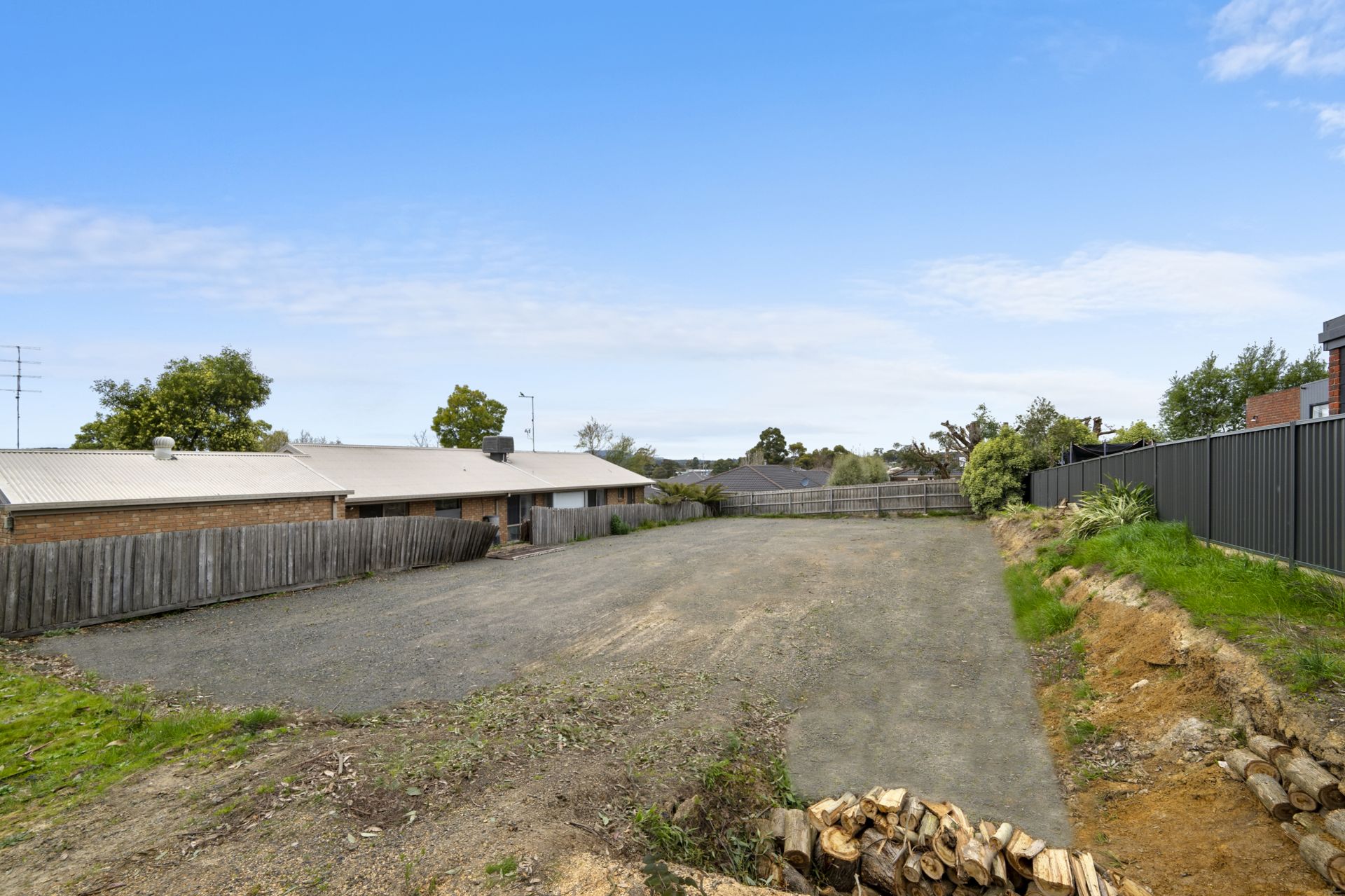7 Hale Avenue, Mount Clear, Mount Clear - Thumbnail 2
